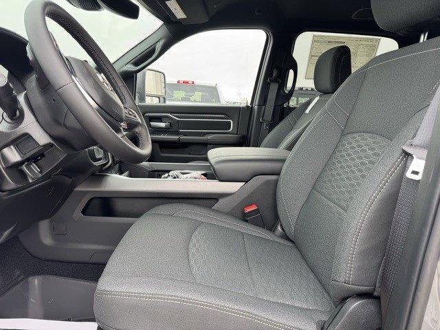 New 2026 RAM 3500 Big Horn image 9