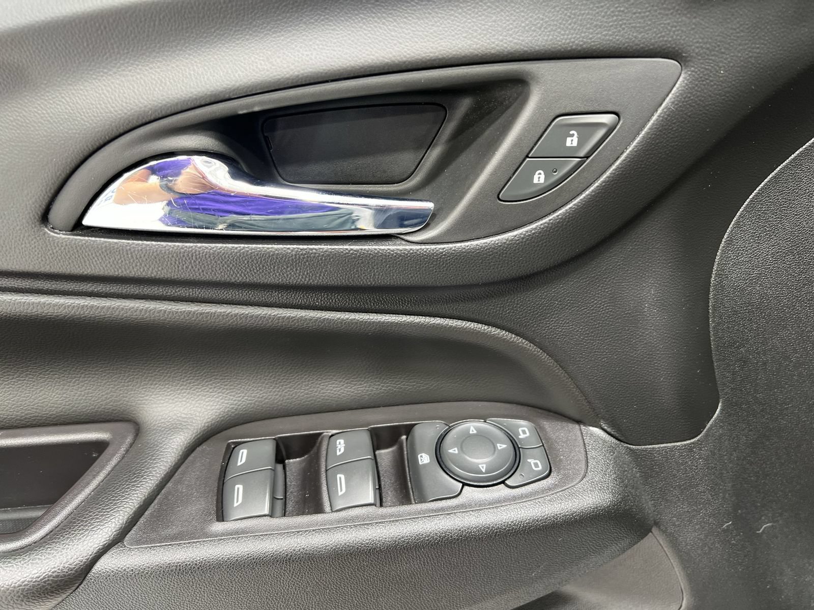 Used 2019 Chevrolet Equinox LT AWD/4WD image 13