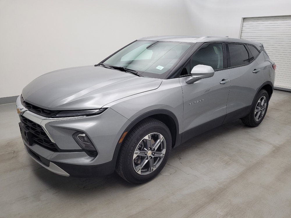 Used 2023 Chevrolet Blazer LT AWD/4WD image 2
