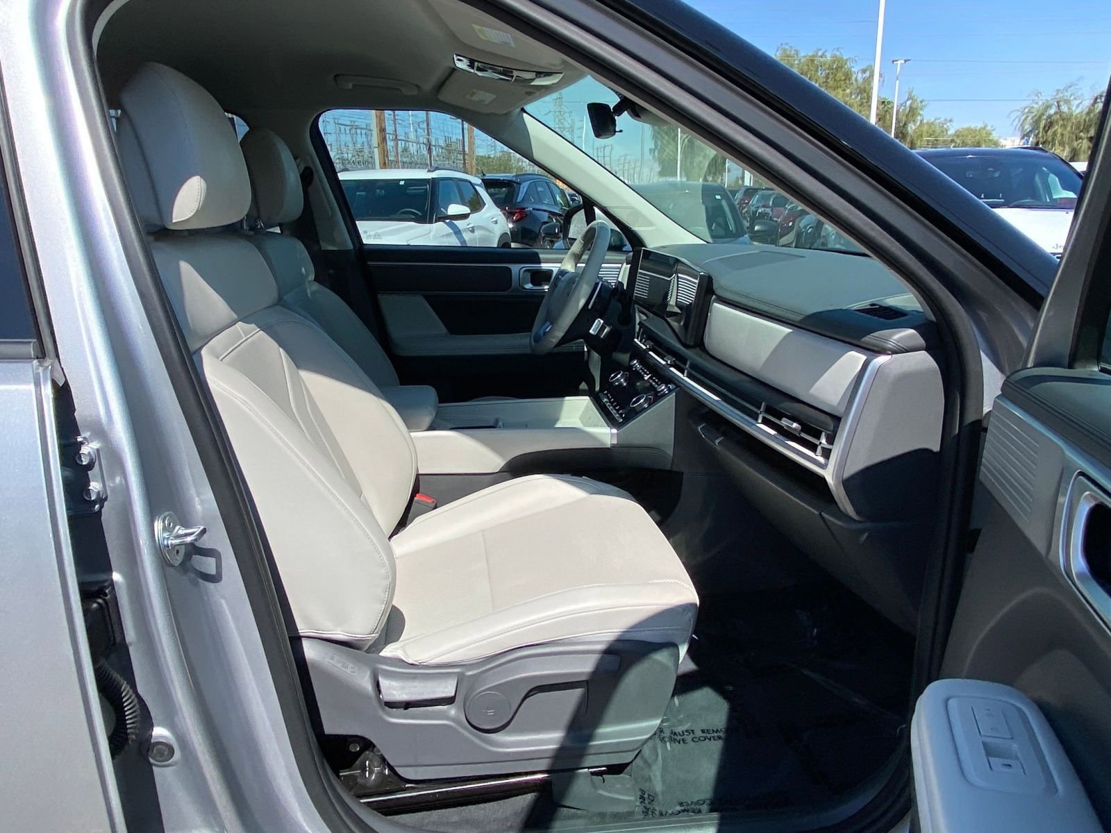 Used 2025 Hyundai Santa Fe SEL image 39