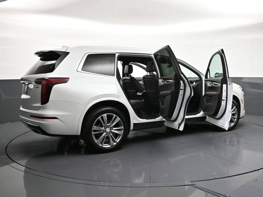 Certified 2024 Cadillac XT6 Premium Luxury AWD/4WD image 33