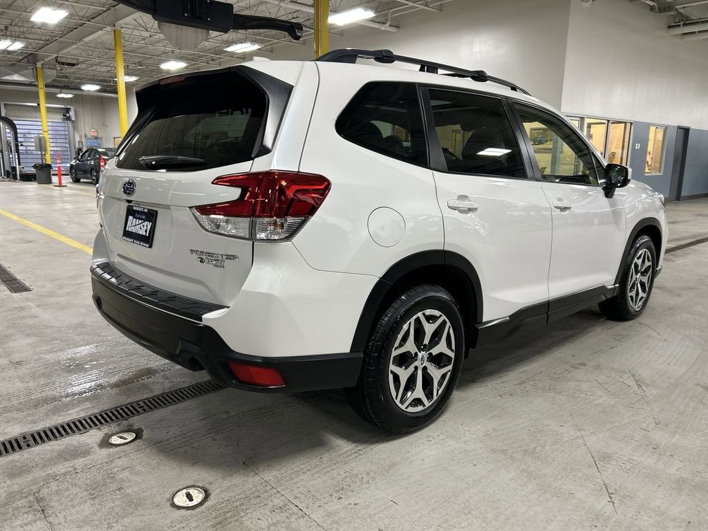 Certified 2021 Subaru Forester Premium image 8