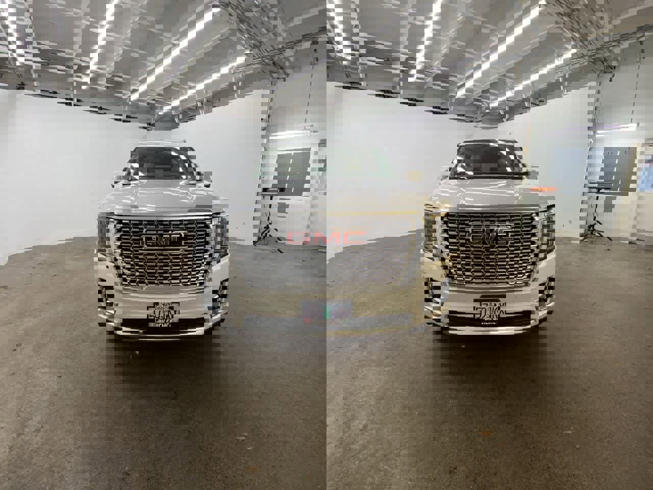 Used 2021 GMC Yukon Denali w/ Denali Premium Package image 9