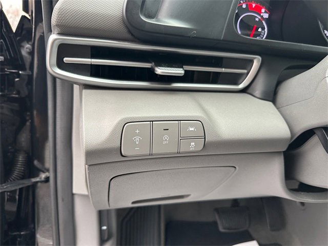 Used 2021 Hyundai Elantra SE image 21