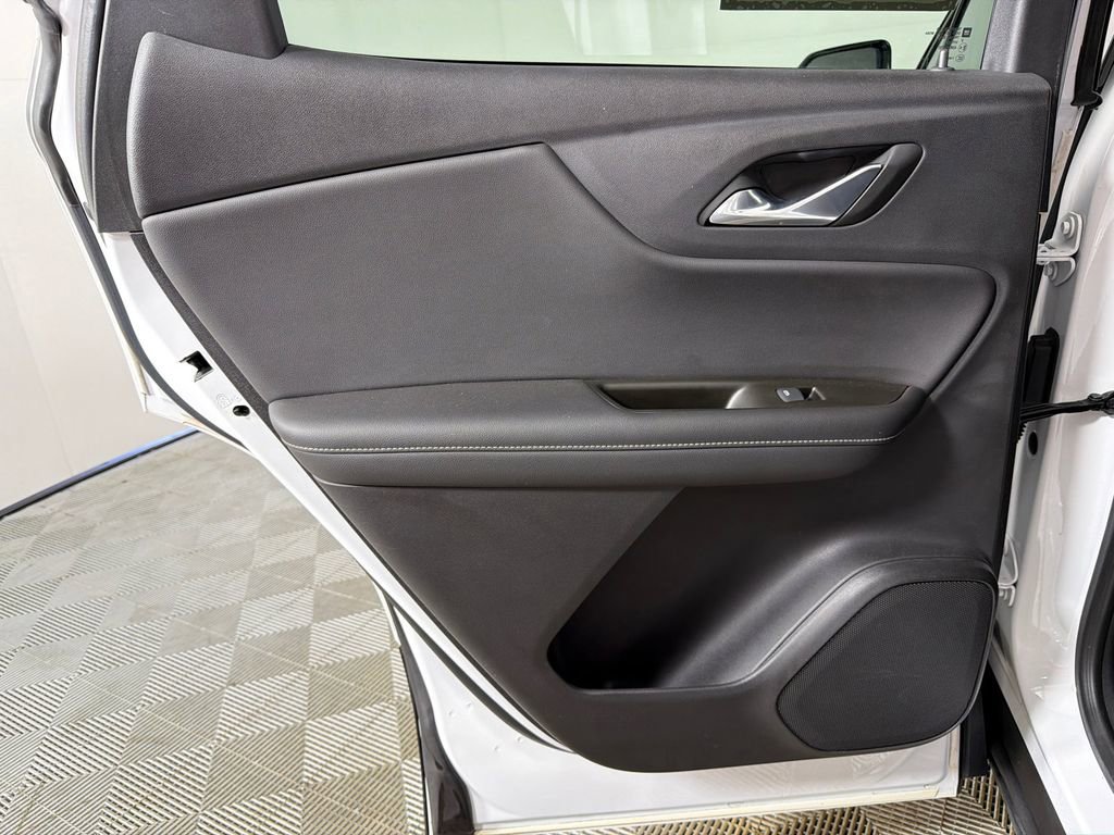 Used 2023 Chevrolet Blazer LT image 21