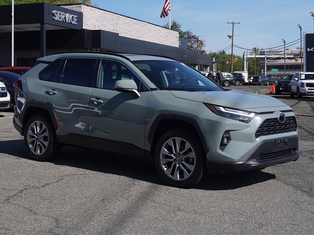 Used 2023 Toyota RAV4 XLE Premium AWD/4WD image 2