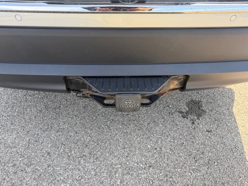 Used 2020 Toyota Highlander Limited AWD/4WD image 9