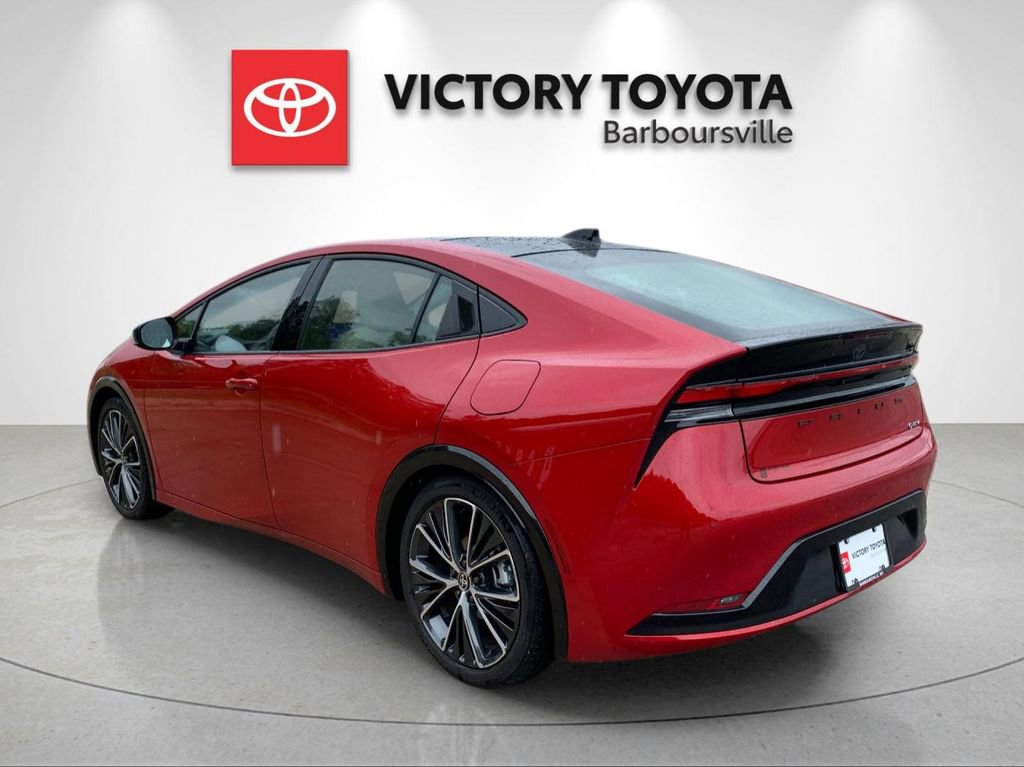 Used 2025 Toyota Prius Limited FWD image 3