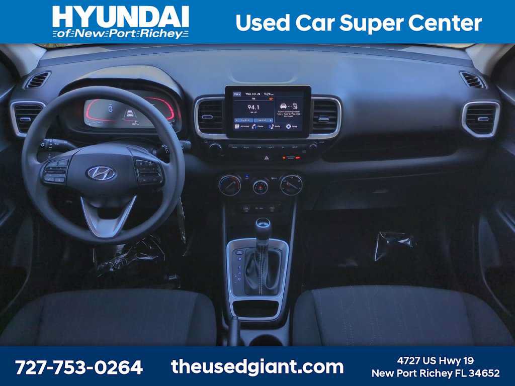 Used 2026 Hyundai Venue SE FWD image 15