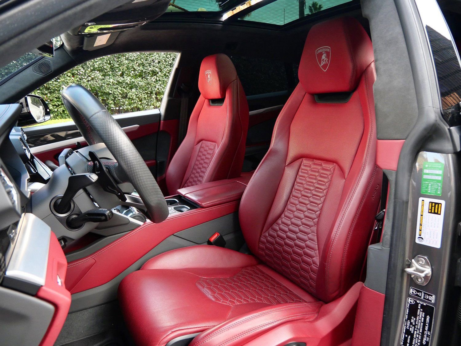 Used 2021 Lamborghini Urus image 18