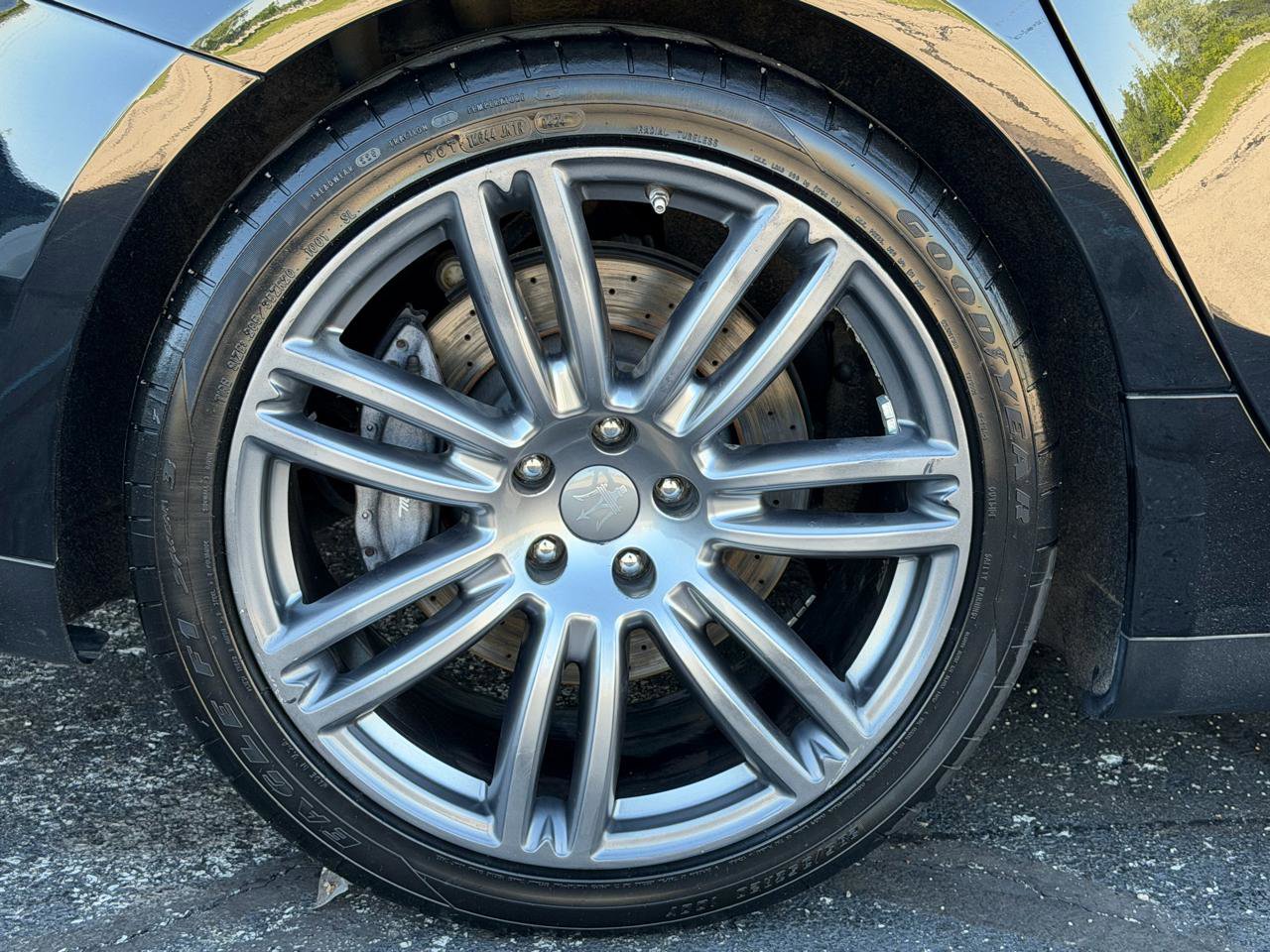 Used 2015 Maserati Ghibli S Q4 AWD/4WD image 32