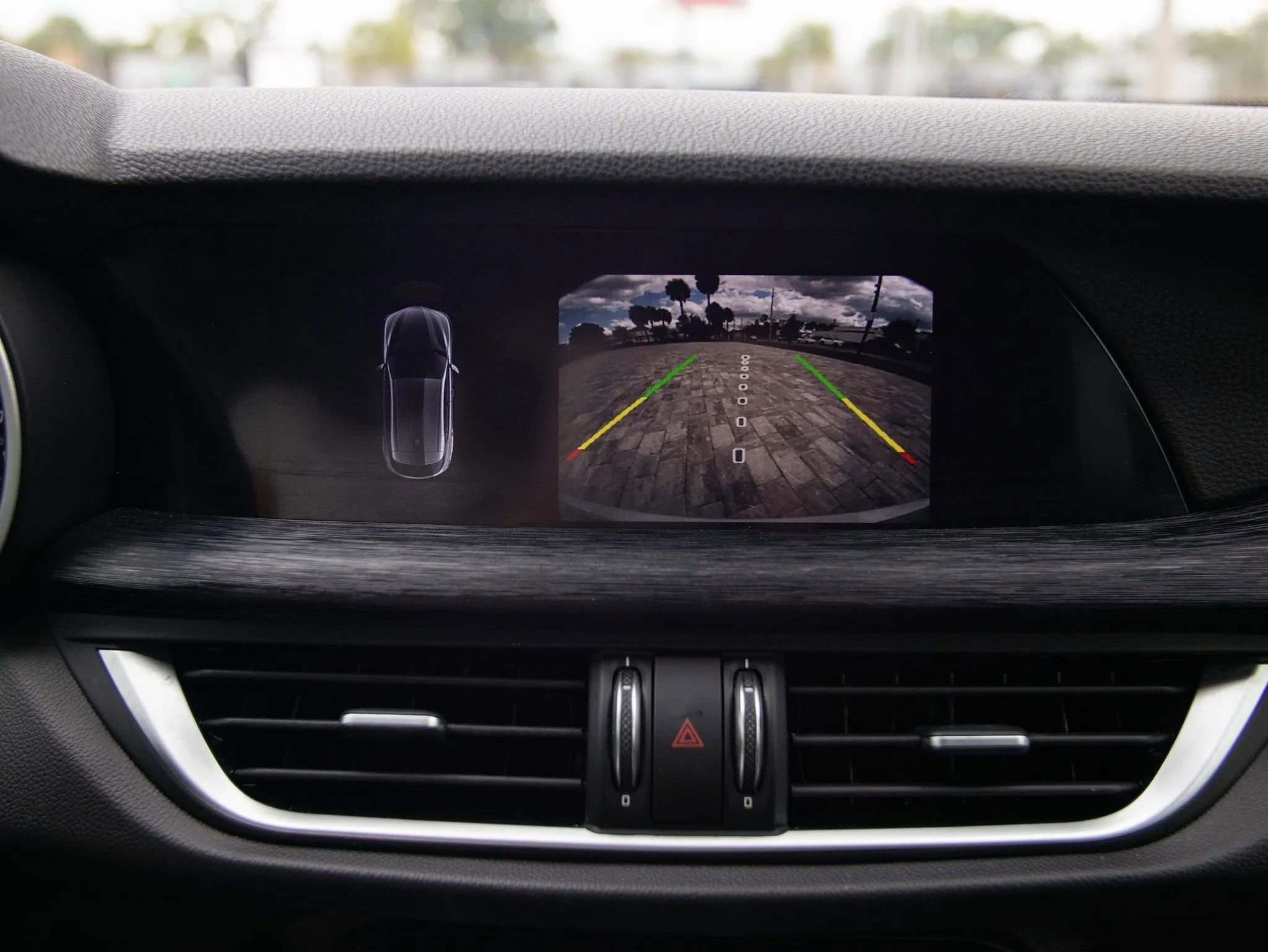 Used 2020 Alfa Romeo Stelvio Sport w/ Quick Order Package 22K Sport RWD image 33