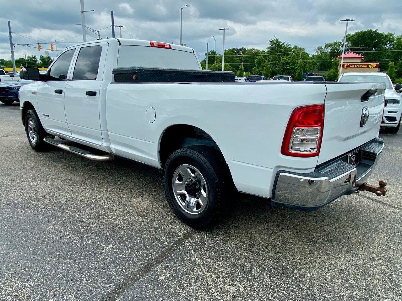 Used 2020 RAM 2500 Tradesman w/ Chrome Appearance Group RWD image 3