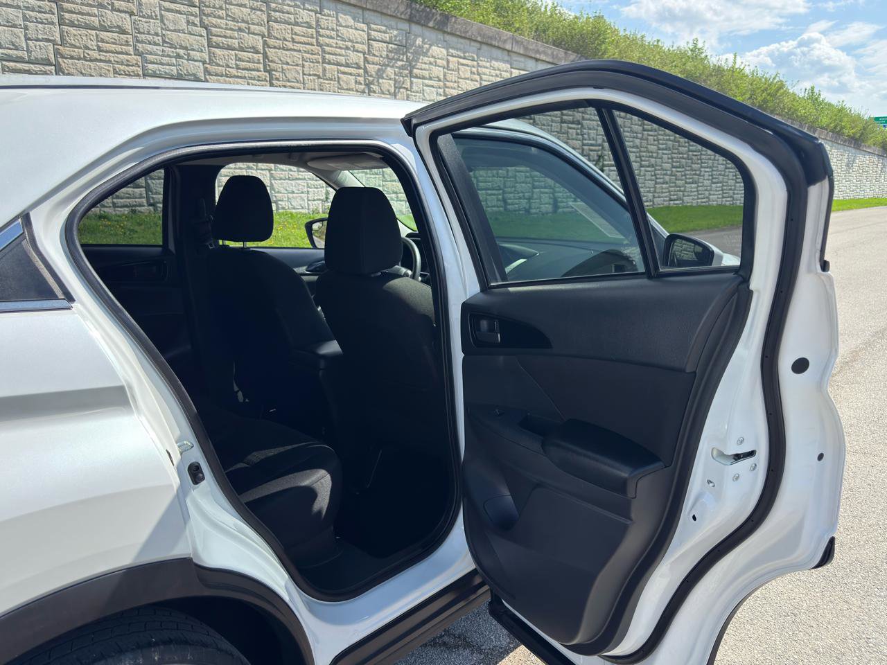 Used 2020 Mitsubishi Eclipse Cross ES image 32