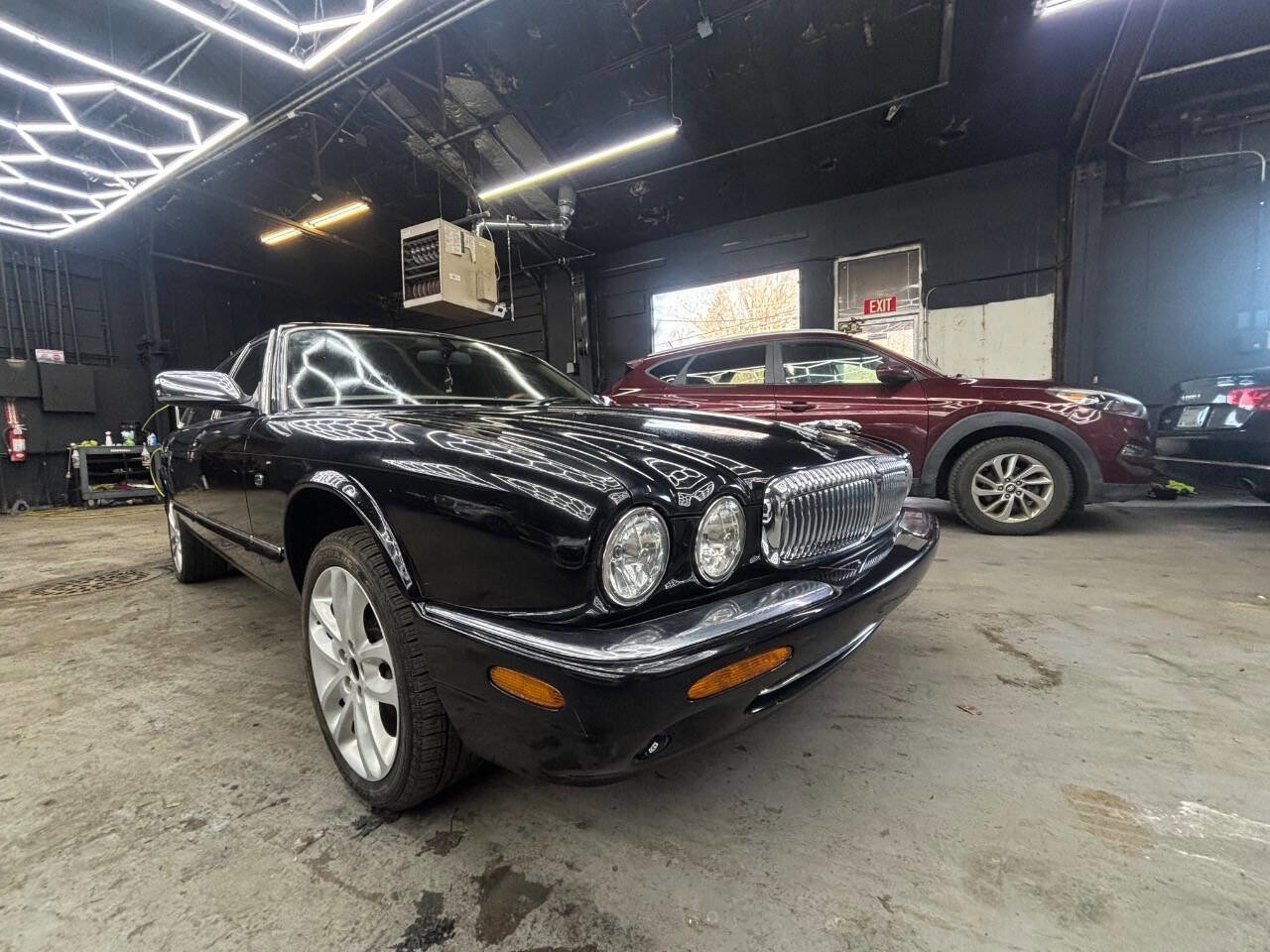 Used 2003 Jaguar XJ8 L image 7