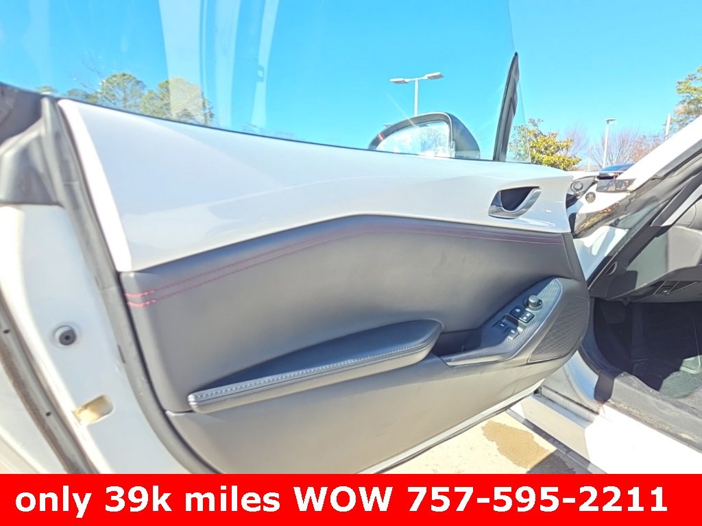 Used 2017 MAZDA MX-5 Miata RF Club image 6