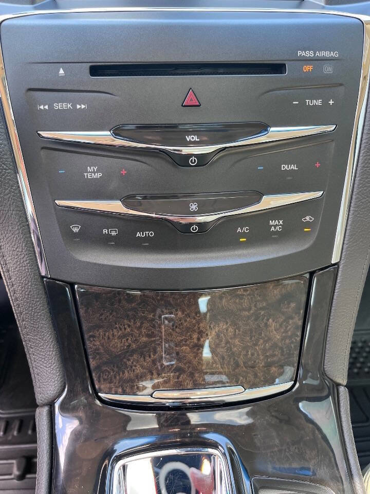 Used 2014 Lincoln MKS AWD w/ Equipment Group 201A image 27