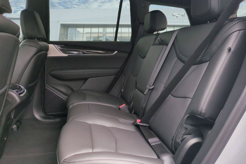New 2025 Cadillac XT6 Sport AWD/4WD image 21