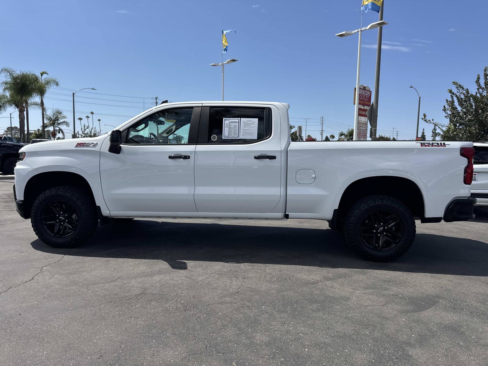 Used 2021 Chevrolet Silverado 1500 LT Trail Boss w/ Convenience Package II AWD/4WD image 8