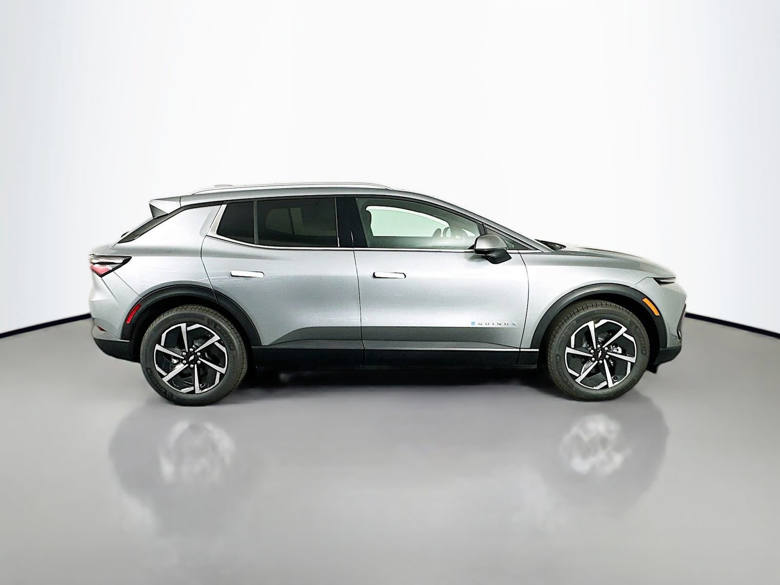 New 2026 Chevrolet Equinox EV LT FWD image 9
