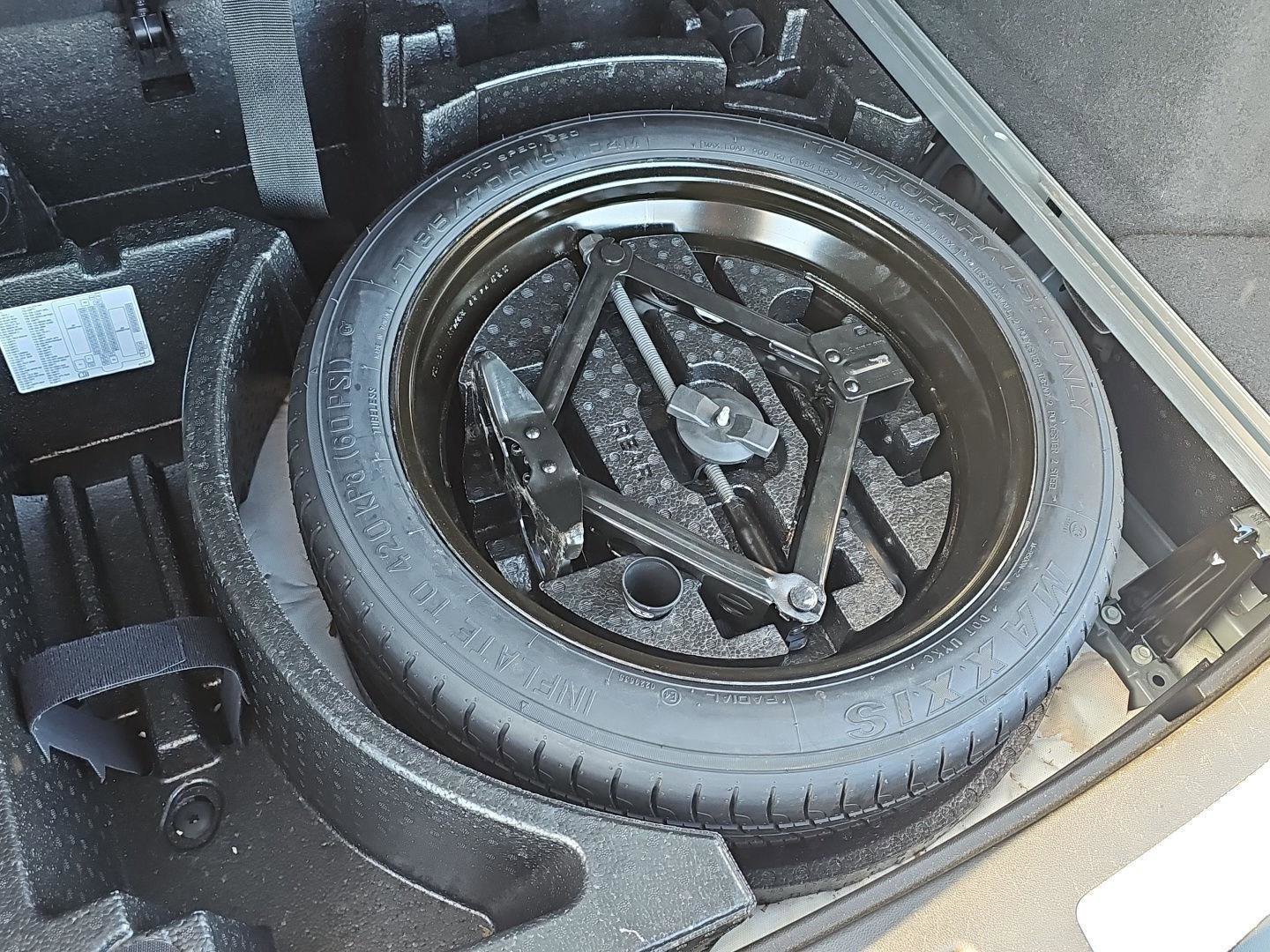 Used 2018 Cadillac XT5 Luxury w/ Driver Awareness Package image 30