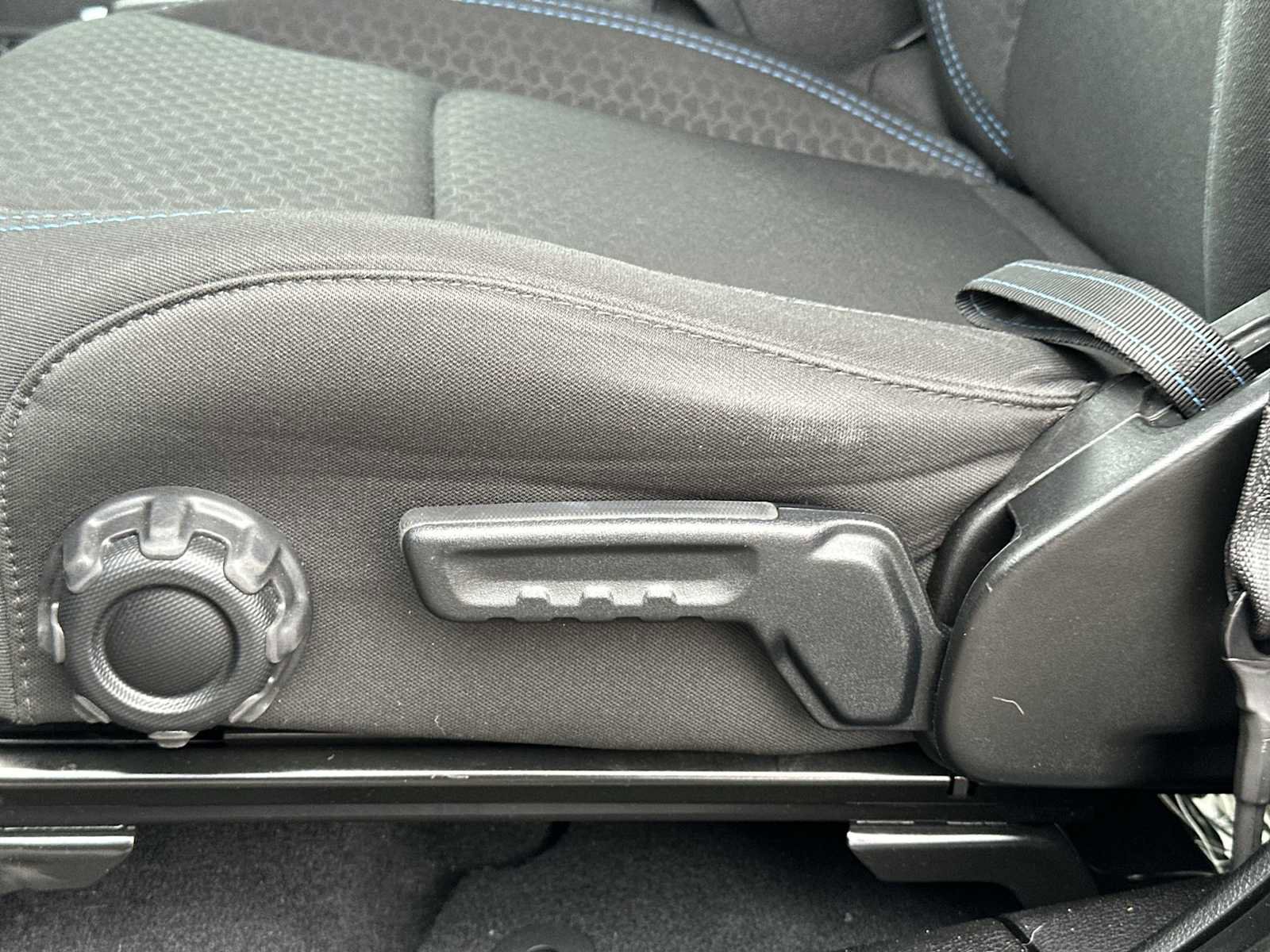 Used 2024 Jeep Wrangler Rubicon image 14