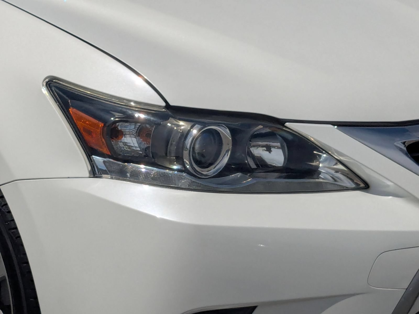 Used 2014 Lexus CT 200h FWD image 10