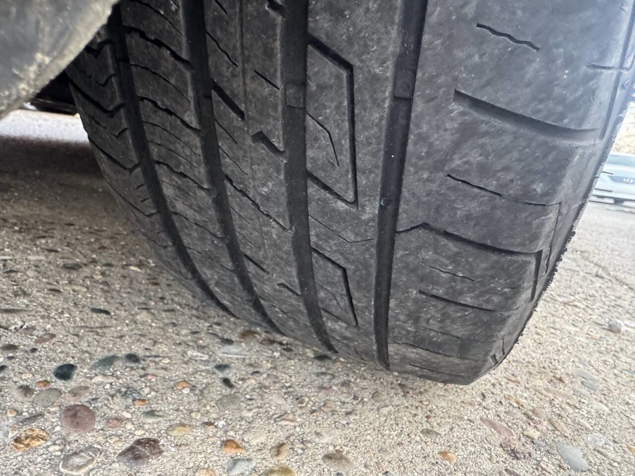 Used 2005 BMW 325i Sedan image 10