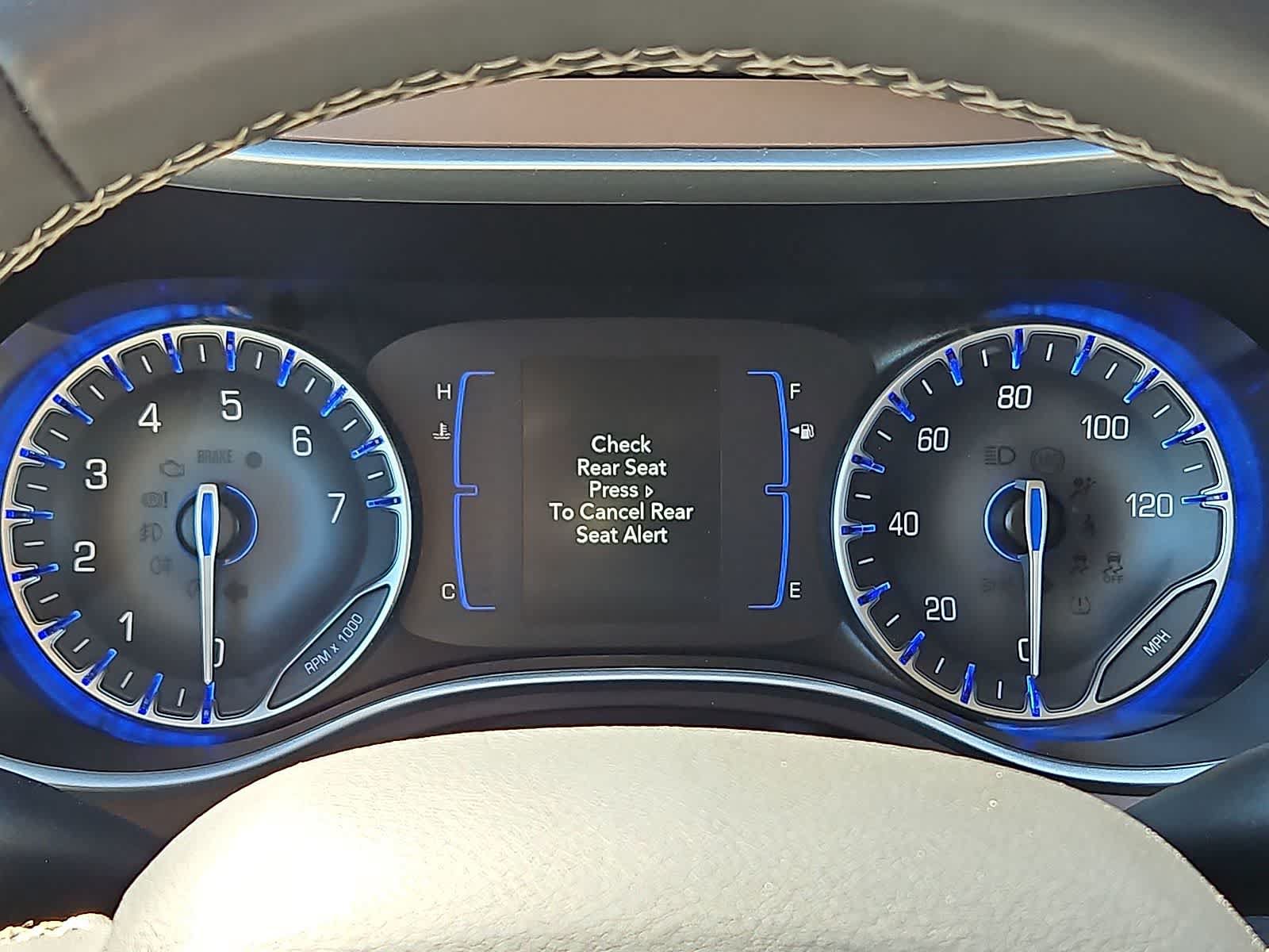 Used 2024 Chrysler Voyager LX FWD image 17