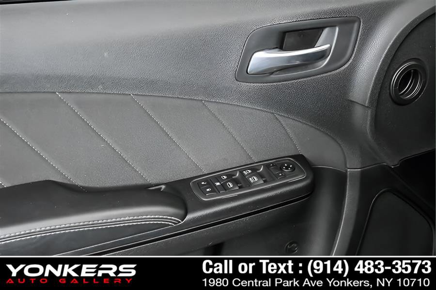 Used 2021 Dodge Charger R/T w/ Blacktop Package image 6