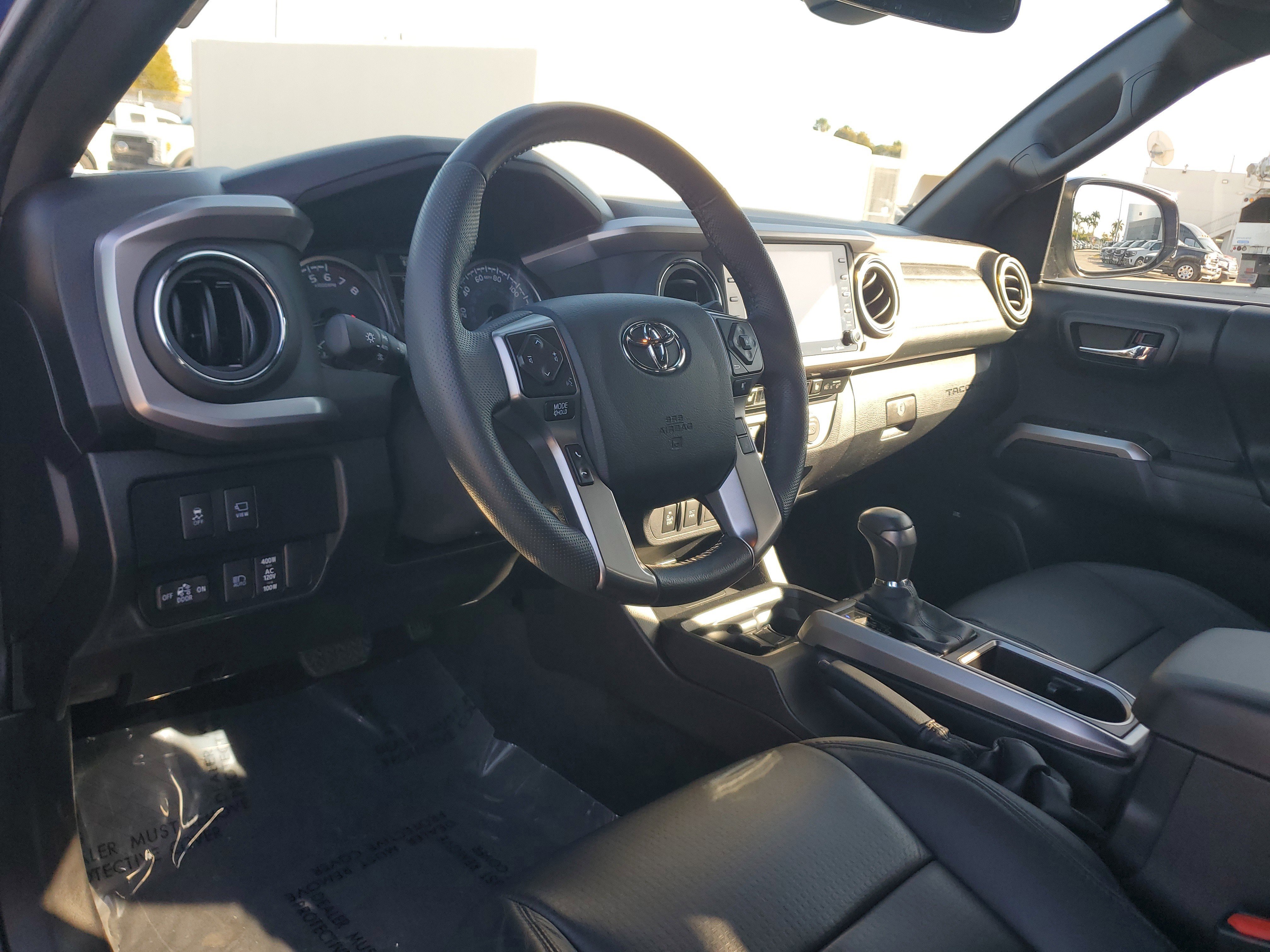 Used 2022 Toyota Tacoma Limited image 9