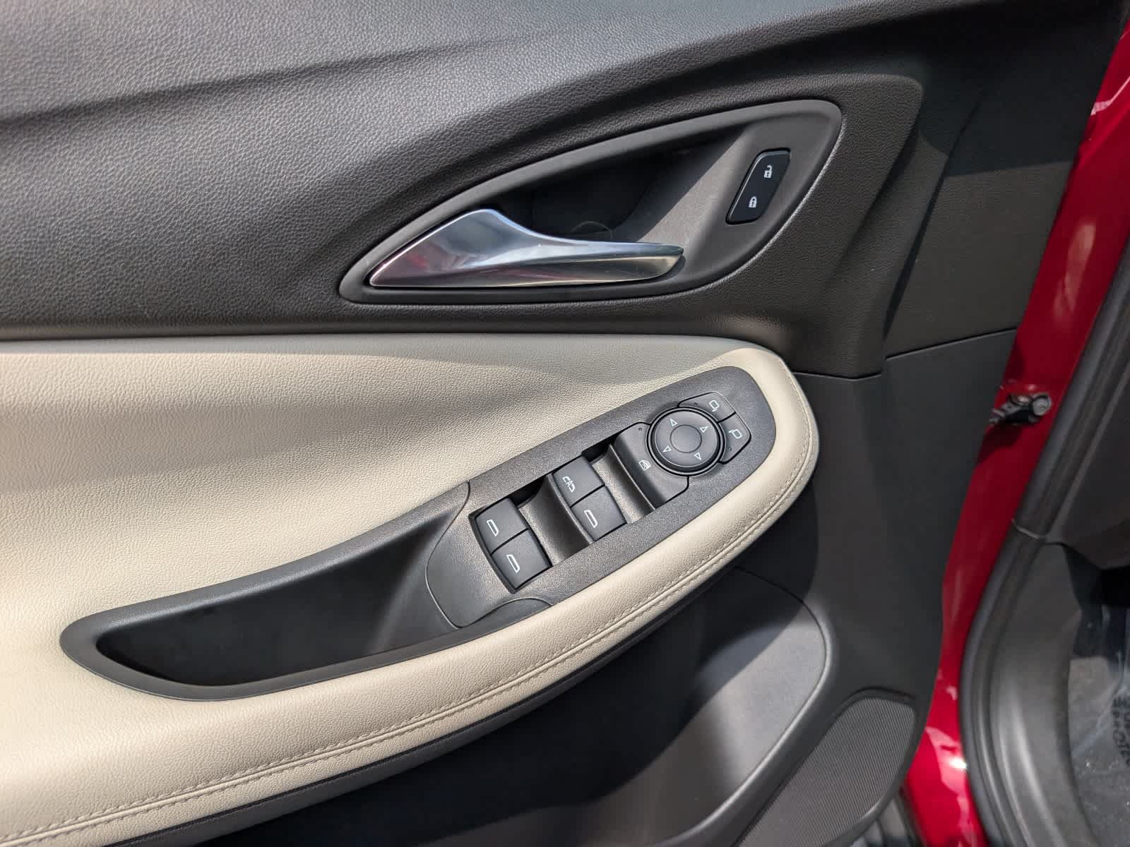 Certified 2024 Buick Encore GX Preferred AWD/4WD image 19