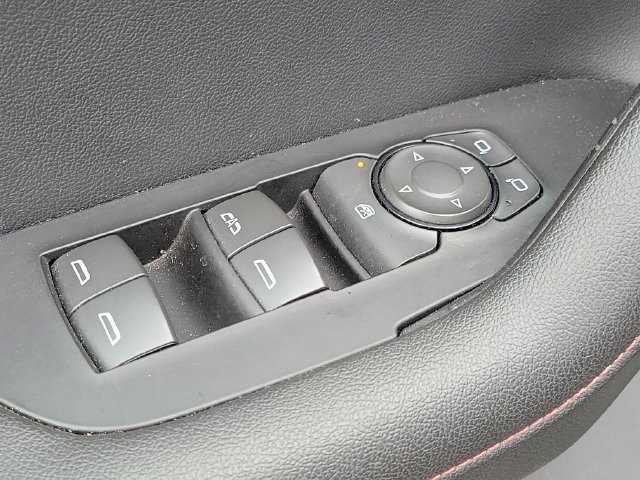Certified 2025 Chevrolet Blazer RS FWD image 21
