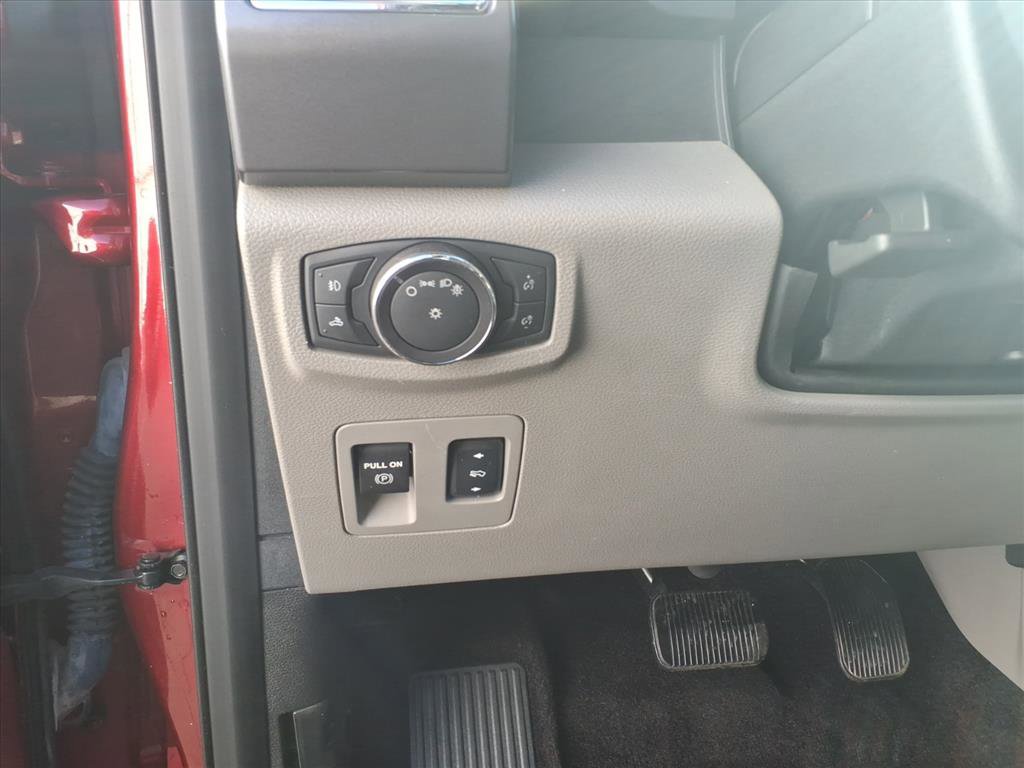 Used 2016 Ford F150 XLT w/ Equipment Group 302A Luxury image 13