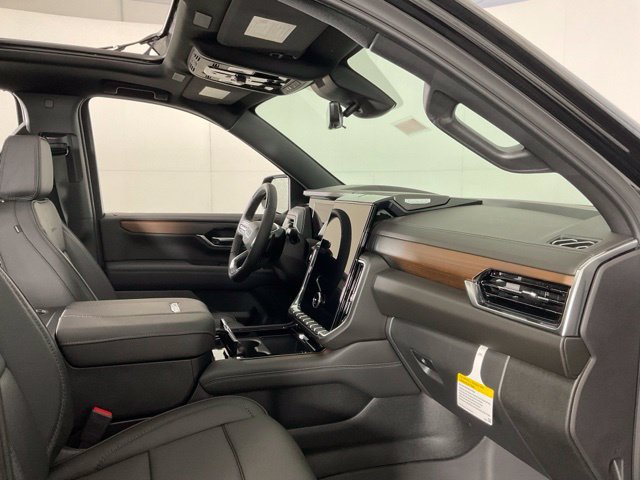 New 2026 GMC Yukon Denali w/ Denali Reserve Package AWD/4WD image 34