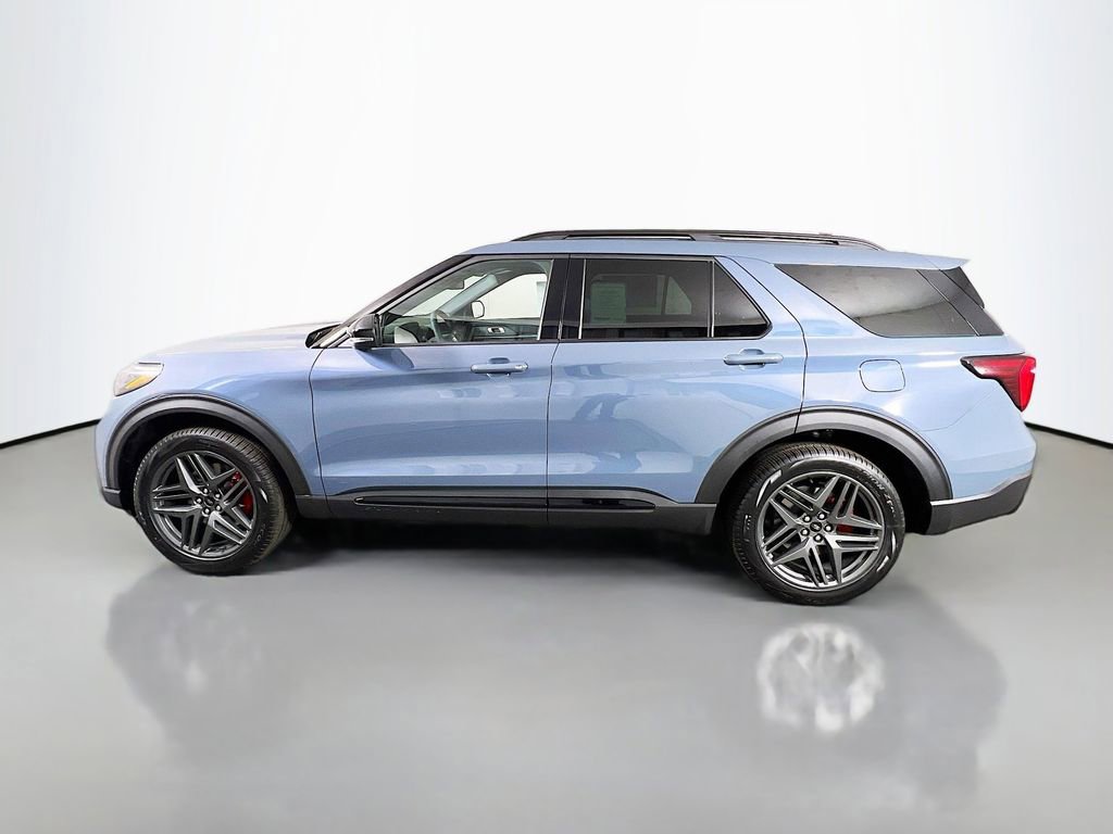 New 2026 Ford Explorer ST-Line w/ ST-Line Street Pack image 6