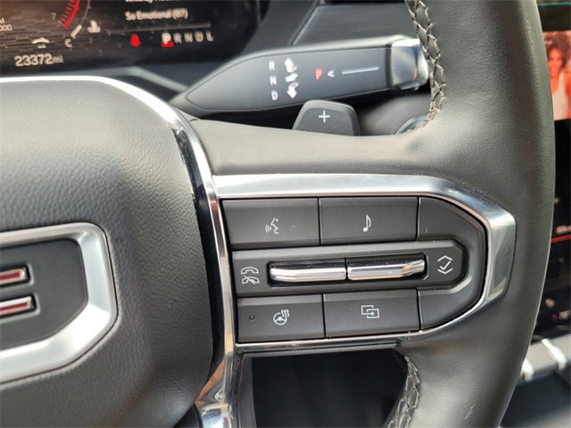 Used 2025 GMC Acadia Elevation image 39