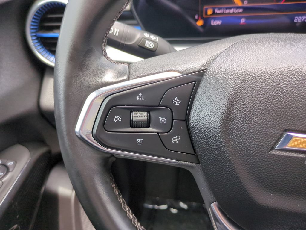 Used 2025 Chevrolet Trax LT w/ Driver Confidence Package FWD image 18