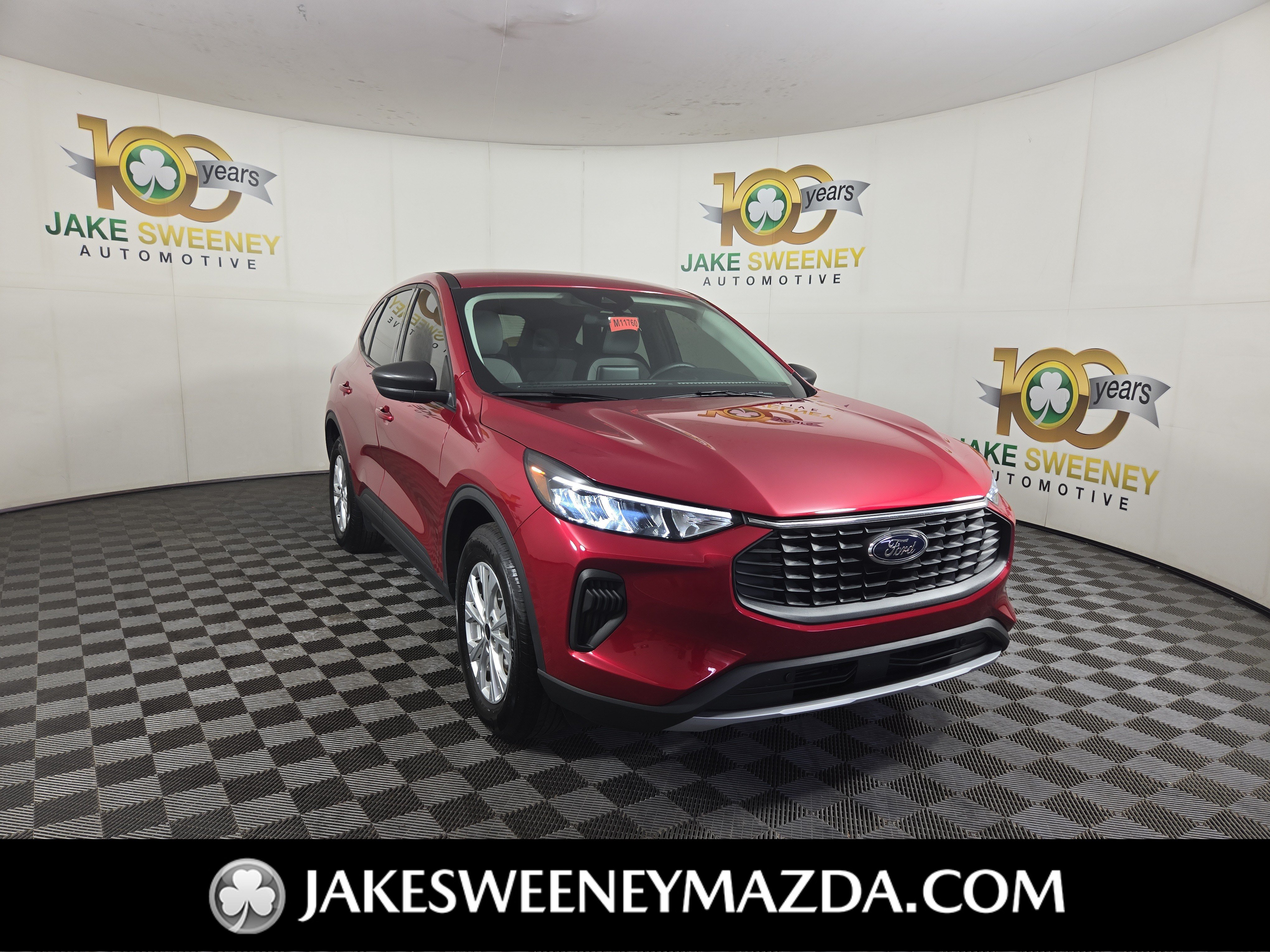 Used 2025 Ford Escape Active AWD/4WD image 1