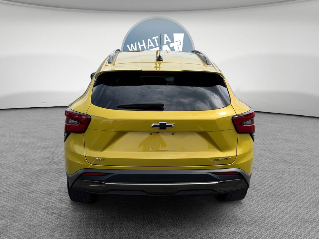 Used 2024 Chevrolet Trax ACTIV w/ Sunroof Package image 5