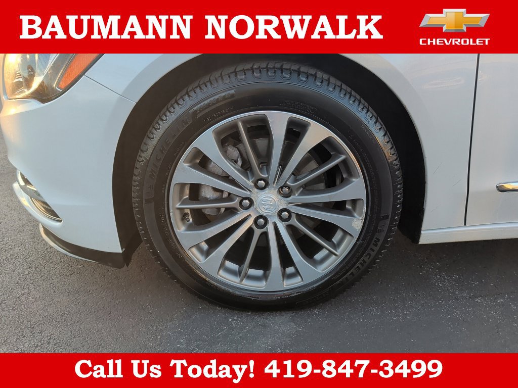Used 2019 Buick LaCrosse Essence w/ Sun and Shade Package AWD/4WD image 10