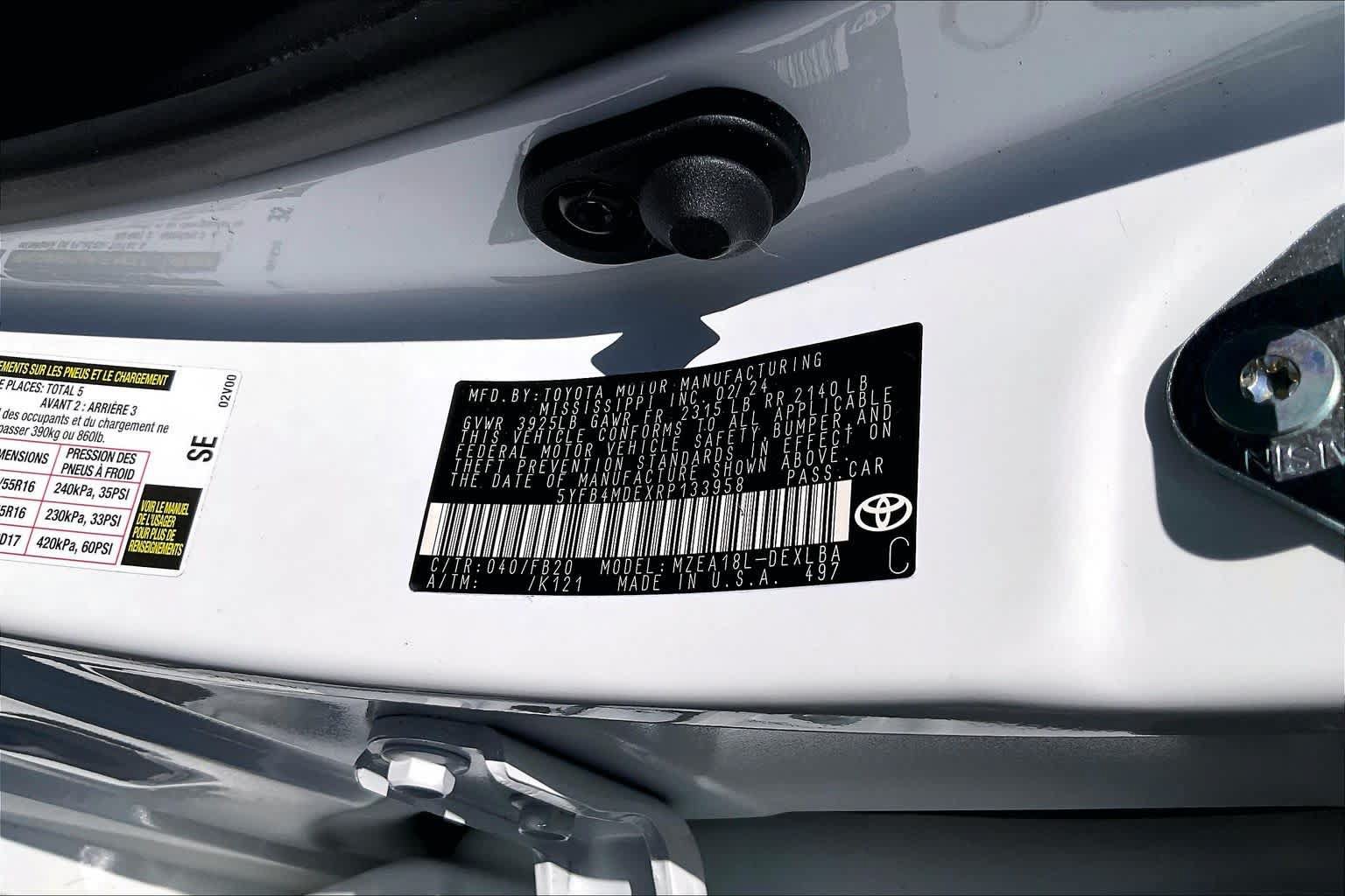 Used 2024 Toyota Corolla LE FWD image 30