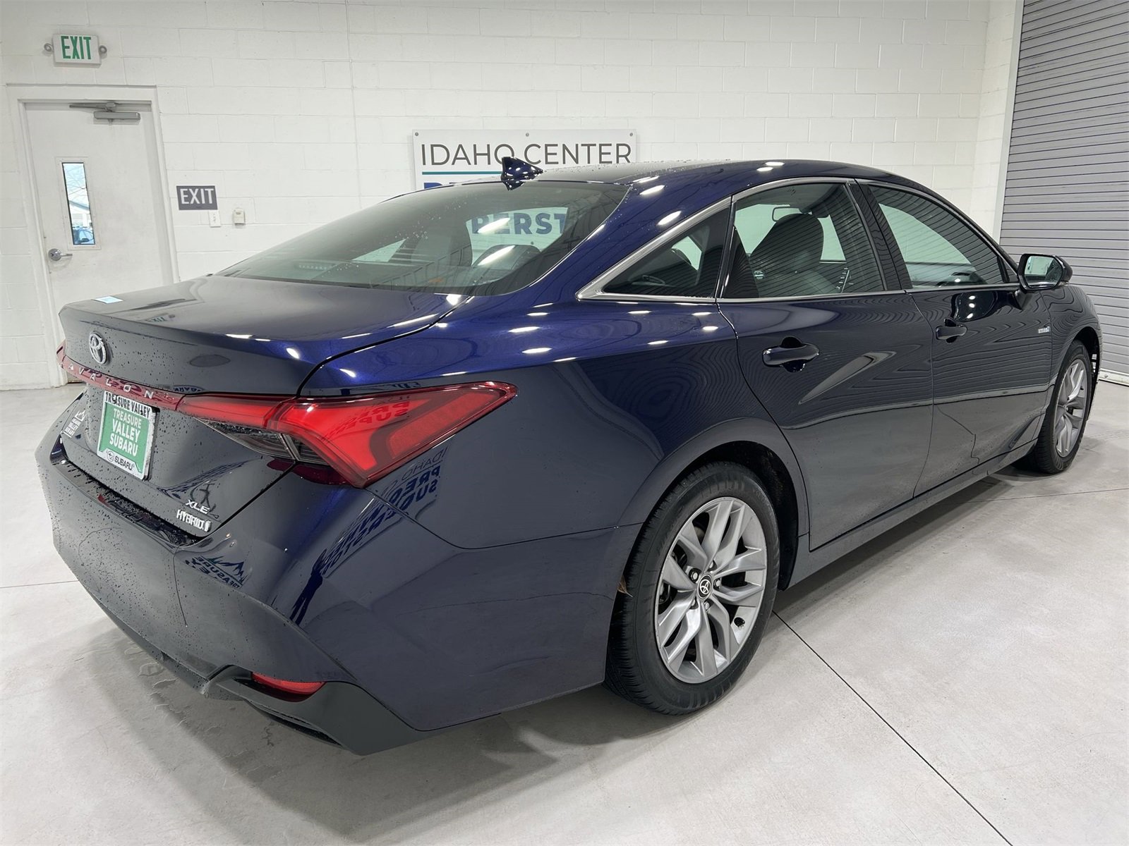 Used 2021 Toyota Avalon XLE image 8