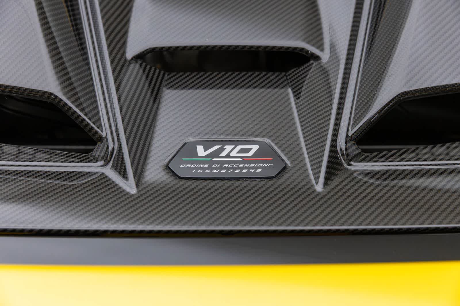 Used 2023 Lamborghini Huracan Tecnica RWD image 35