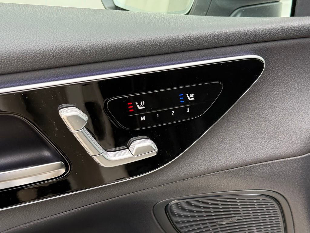 Certified 2026 Mercedes-Benz GLC 300 image 4