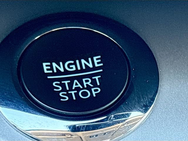 Used 2024 Ford Explorer XLT w/ Equipment Group 202A image 34