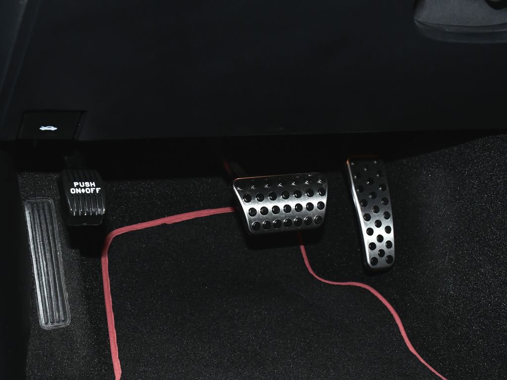 Used 2023 Dodge Challenger SRT Hellcat w/ Driver Convenience Group image 16