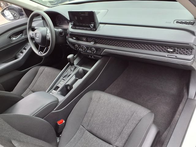Used 2025 Honda Accord SE image 25