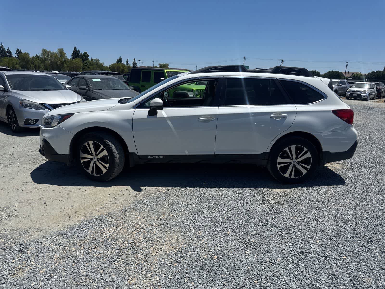 Used 2018 Subaru Outback 2.5i Limited AWD/4WD image 8