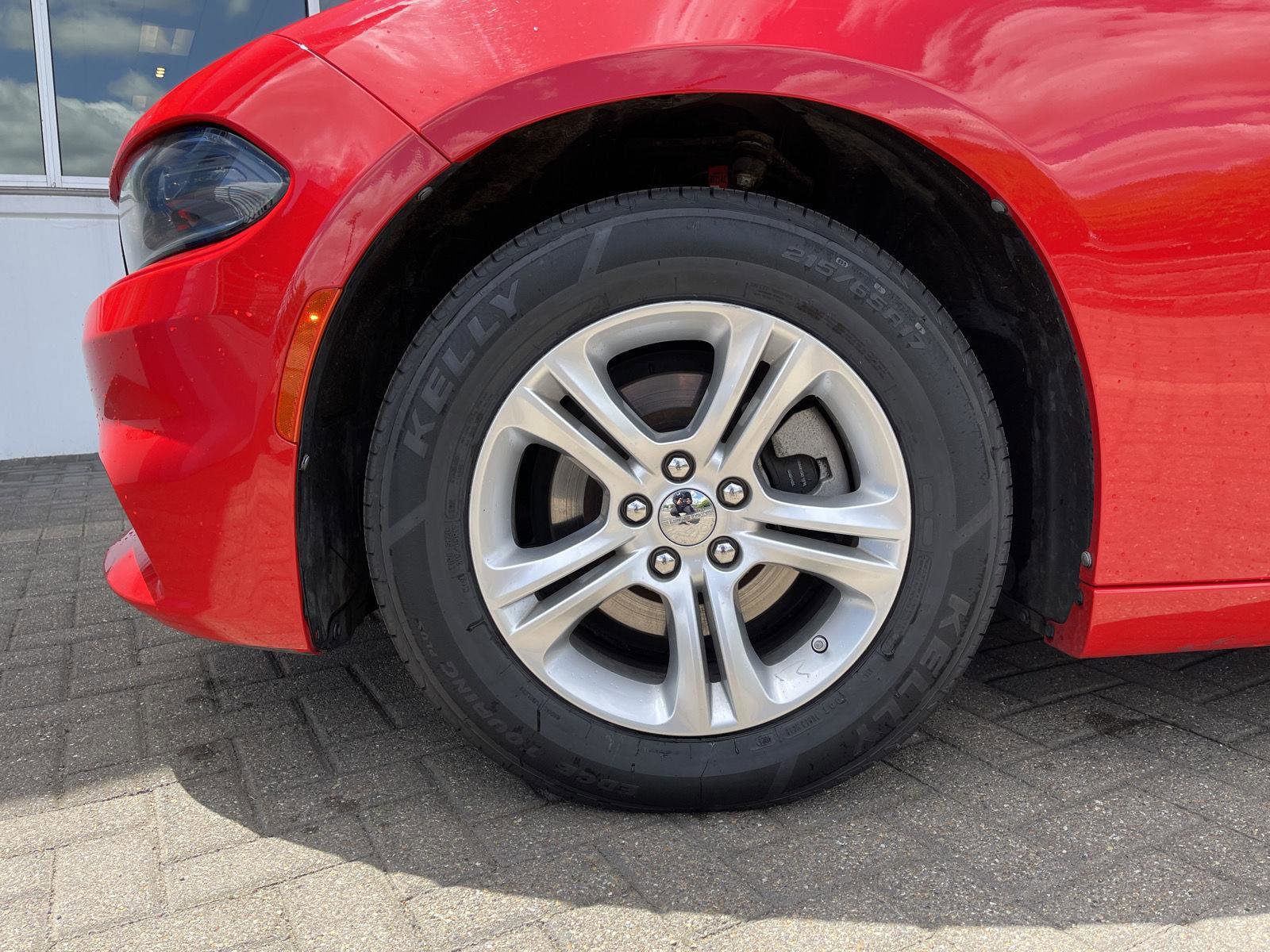 Used 2022 Dodge Charger SXT RWD image 10